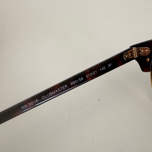 Ray-Ban Clubmaster Classic Polished Red Havana on Gold Sunglasses RB3016 - Picture 4 of 6